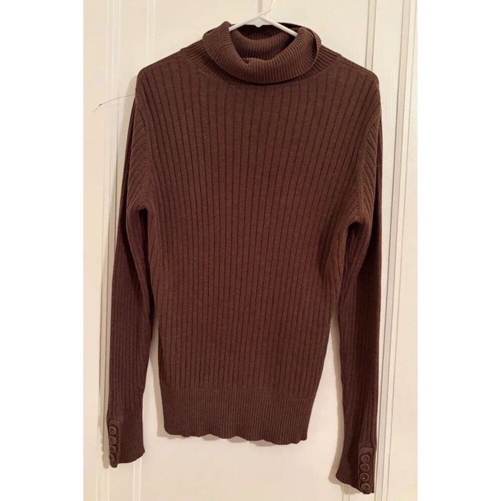 Brown knit turtleneck sweater with button detailing medium